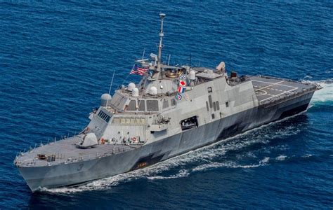 USS Fort Worth LCS-3 Freedom class Littoral Combat Ship US Navy ...