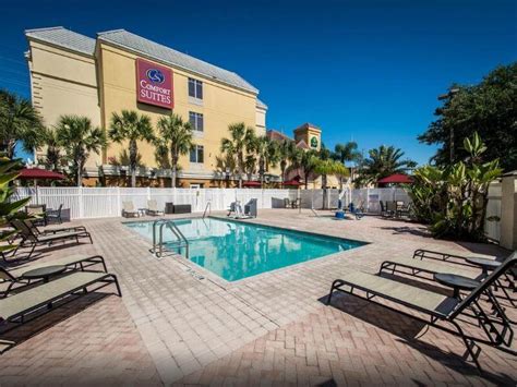 COMFORT SUITES NEAR UNIVERSAL ORLANDO RESORT | Orlando | Undercover Tourist