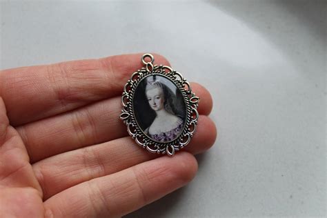 Marie Antoinette pendant Queen of France portrait necklace | Etsy