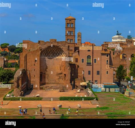 Temple of Venus and Rome at the Roman Forum Stock Photo - Alamy