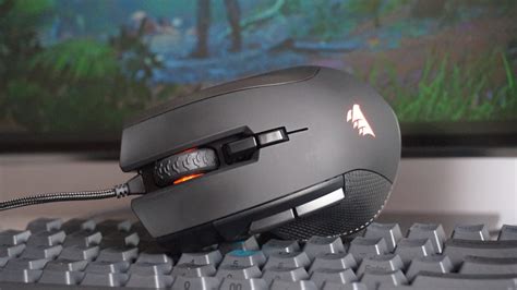 Corsair Ironclaw RGB review: Comfort, speed and style | Rock Paper Shotgun