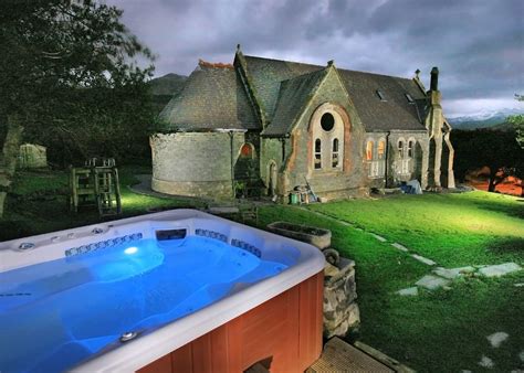 20 Most Unusual Places to Stay in the UK: Quirky Accommodation Guide