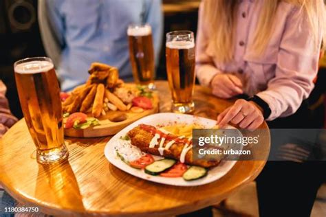 7,140 Pub Food Stock Photos, High-Res Pictures, and Images - Getty Images