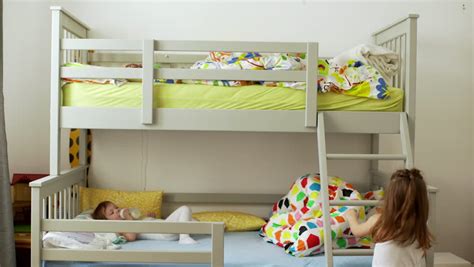 Bunk Beds inside a Room image - Free stock photo - Public Domain photo - CC0 Images
