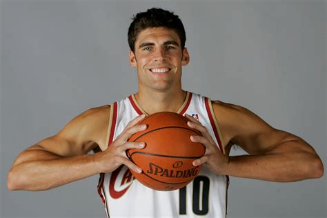 Wally Szczerbiak Found Love in College & Had 5 Kids - FanBuzz