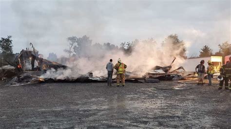 PERRY COUNTY: Fire destroys garage behind auto body shop