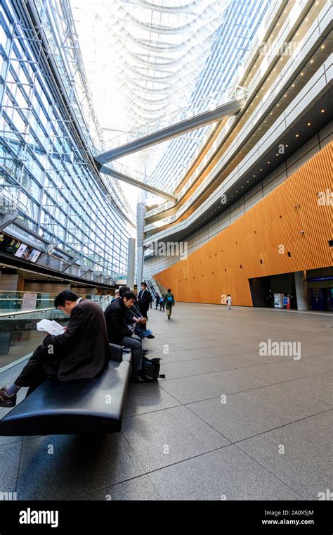 Tokyo International Forum. Interior. View along the lobby Gallery with ...