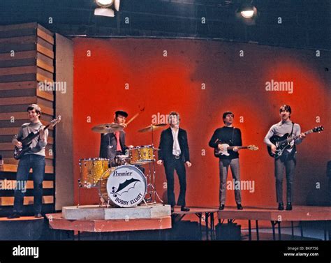 Allan clarke the hollies hi-res stock photography and images - Alamy