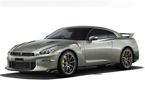 All NISSAN GT-R Models by Year (1969-Present) - Specs, Pictures ...