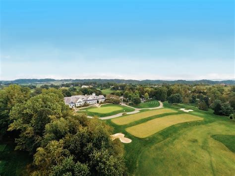 The Virginian, Bristol, Virginia - Golf course information and reviews.