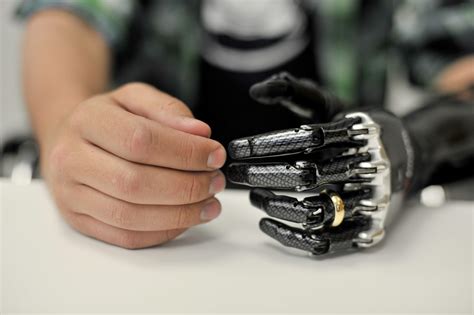 'Terminator' arm is world's most advanced prosthetic limb - Arizona Bilingual News