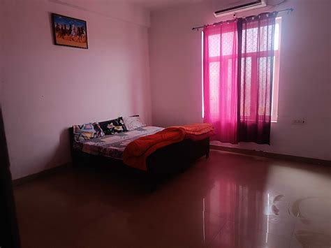 Hotel O Home Sita Ram Palace, Home Ayodhya, Book @ ₹1915 - OYO