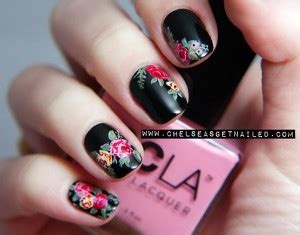 colorful roses on black nails - Favnails
