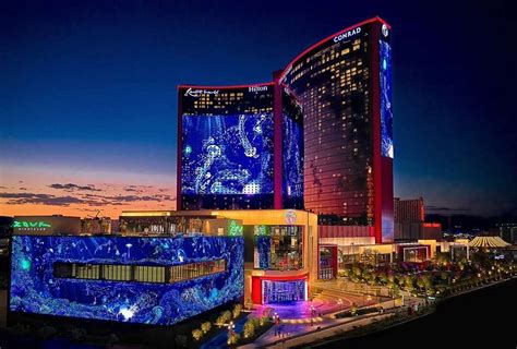 LAS VEGAS HILTON AT RESORTS WORLD $87 ($̶1̶4̶4̶) - Updated 2022 Prices & Hotel Reviews - NV