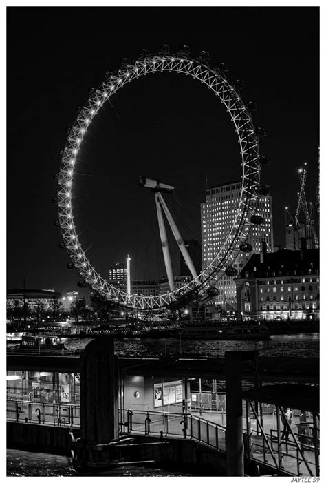 London Eye at night – Part 2 | MIND THE GAP