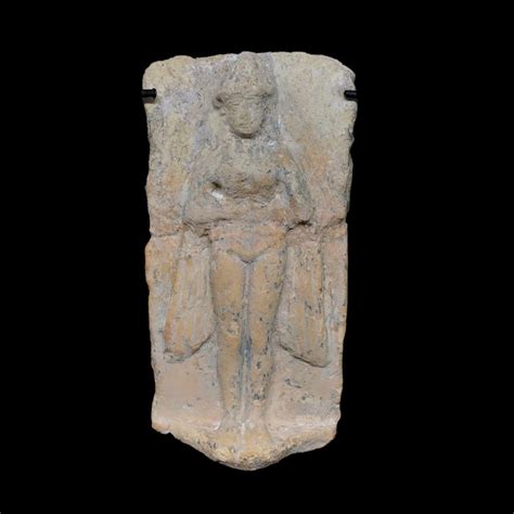 Mesopotamian Terracotta figure of a winged Inanna, fertility goddess, 15 cm | Barnebys