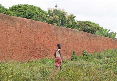 The Great Wall of Benin | SchoolForAfrica.org — Giving Children a Fighting Chance