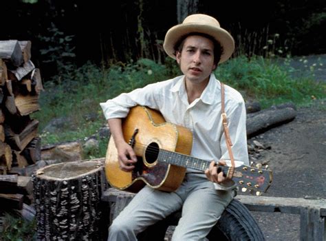 How to Play Acoustic Bob Dylan: the Secrets Behind 10 of His Greatest Songs | Acoustic Guitar ...