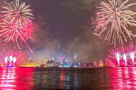 New York City - Fireworks | Visit my Website Like me on Face… | Flickr