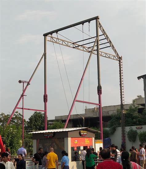 Giant Swing Ride Manufacturers & Suppliers | India Bungy