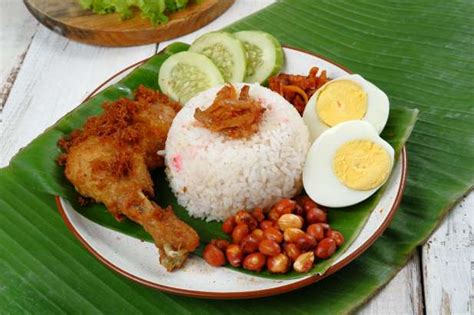 Resep Nasi Uduk Komplet Dengan Sambal Terasi