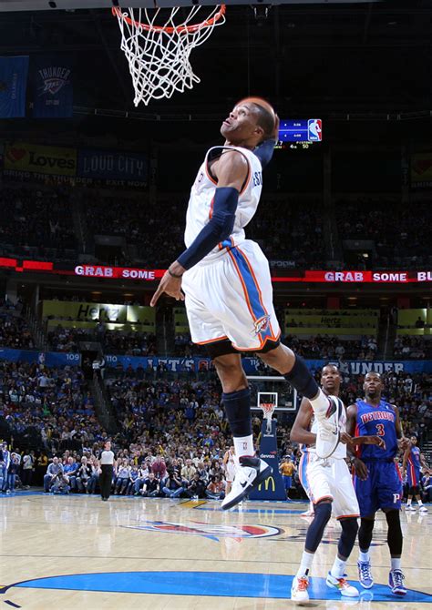 Russell Westbrook Dunking Wallpaper HD - WallpaperSafari