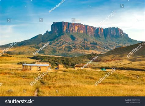 102 afbeeldingen voor guiana upland: afbeeldingen, stockfoto‘s en vectoren | Shutterstock