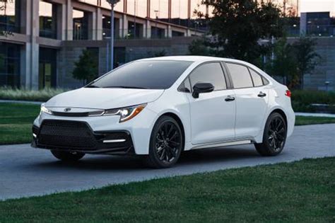 2020 Toyota Corolla SE Features & Specs | Edmunds