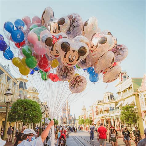 Disney World Balloons [Complete Guide] - Urban Tastebud Disney