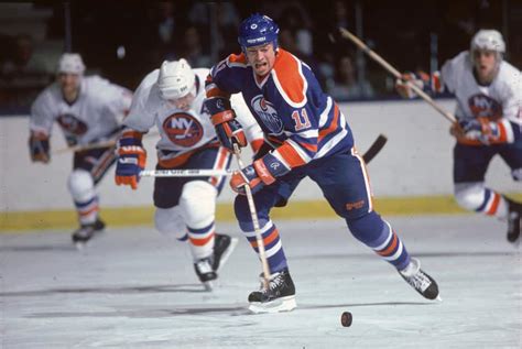 Mark Messier – NHL Legend and 6 Time Stanley Cup Winner