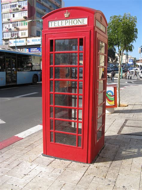 File:PT-Phone Booth.jpg - Wikimedia Commons