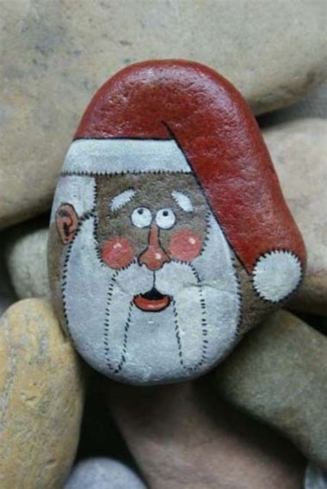 Santa Rock Stone Crafts, Rock Crafts, Holiday Crafts, Arts And Crafts, Pebble Painting, Pebble ...