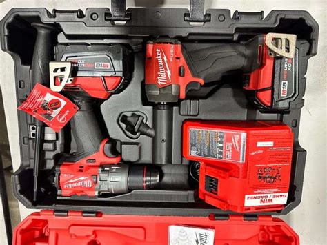 Milwaukee Brushless Cordless Hammer Drill And Impact Driver - Lambrecht ...