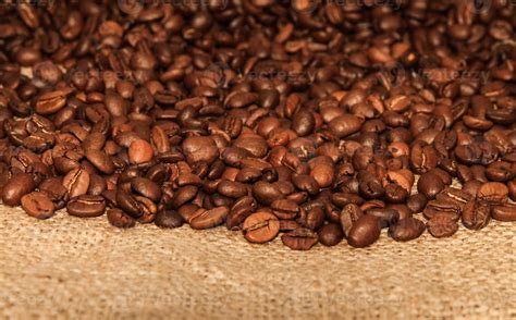 Roasted Coffee Beans 10294041 Stock Photo at Vecteezy