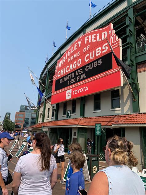 Wrigley Field: bucket list baseball | The Sansei Traveler