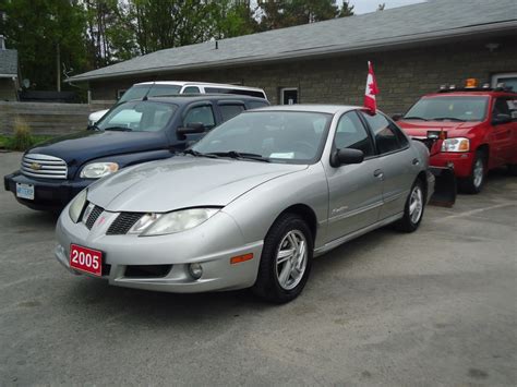 2005 PONTIAC SUNFIRE SLX (2) | Bob Currie Auto Sales