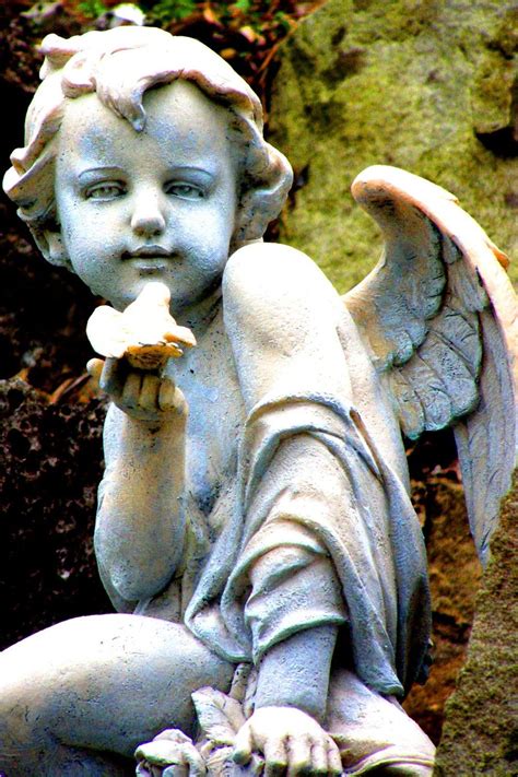 Cherub statue | Angel sculpture, Cemetery angels, Angel statues