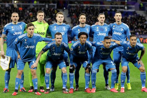 Football: Juventus players, coach agree pay cut due to coronavirus | ABS-CBN News