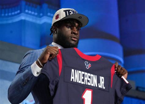 Breaking down players selected in first round of NFL draft - The Globe ...