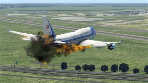 Plane Makes Emergency Landing Due to Fire - YouTube