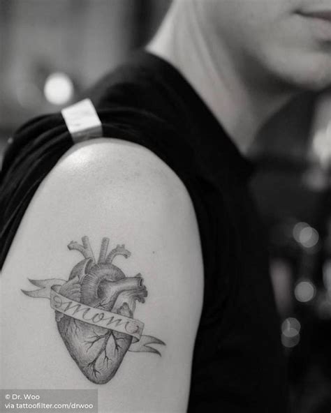 Classic heart and mother banner tattoo for Dane DeHaan. | Anatomical heart tattoo, Tattoos ...