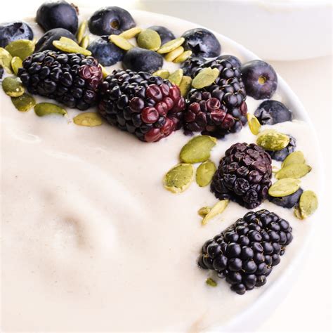 Vanilla Smoothie Bowl - Namely Marly