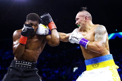 Usyk vs AJ: Heavyweight champion Oleksandr Usyk takes spectacular ...