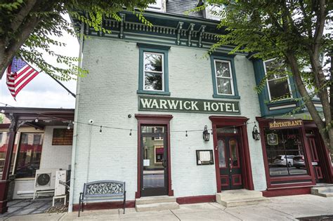 New owners open in landmark Warwick Hotel in Hummelstown with ‘high-quality, flavor first’ menu ...