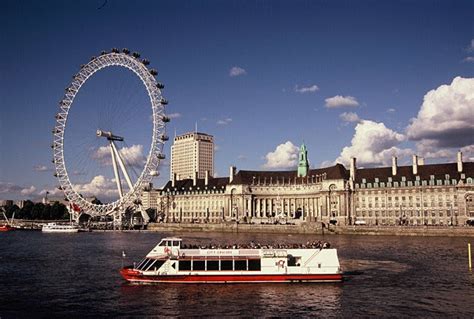 Thames River Cruise: See London by Boat