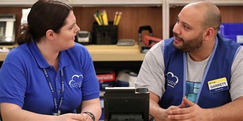 Superstore: 5 Reasons Garrett & Dina Were Perfect As A Couple (& 4 They ...