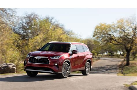 2021 Toyota Highlander Hybrid Review, Pricing, & Pictures | U.S. News