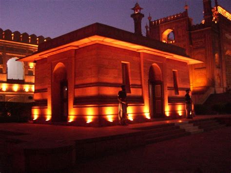 All Pakistan Sites: 10 Historical Buildings Of Pakistan