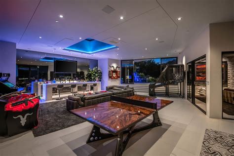 Dan bilzerian s house in bel air is a billionaire s dream – Artofit