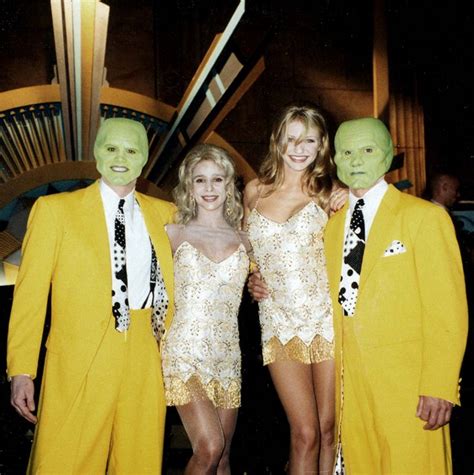 Jim Carrey, Cameron Diaz, and stunt doubles on the set of "The Mask", 1993 : r/Moviesinthemaking